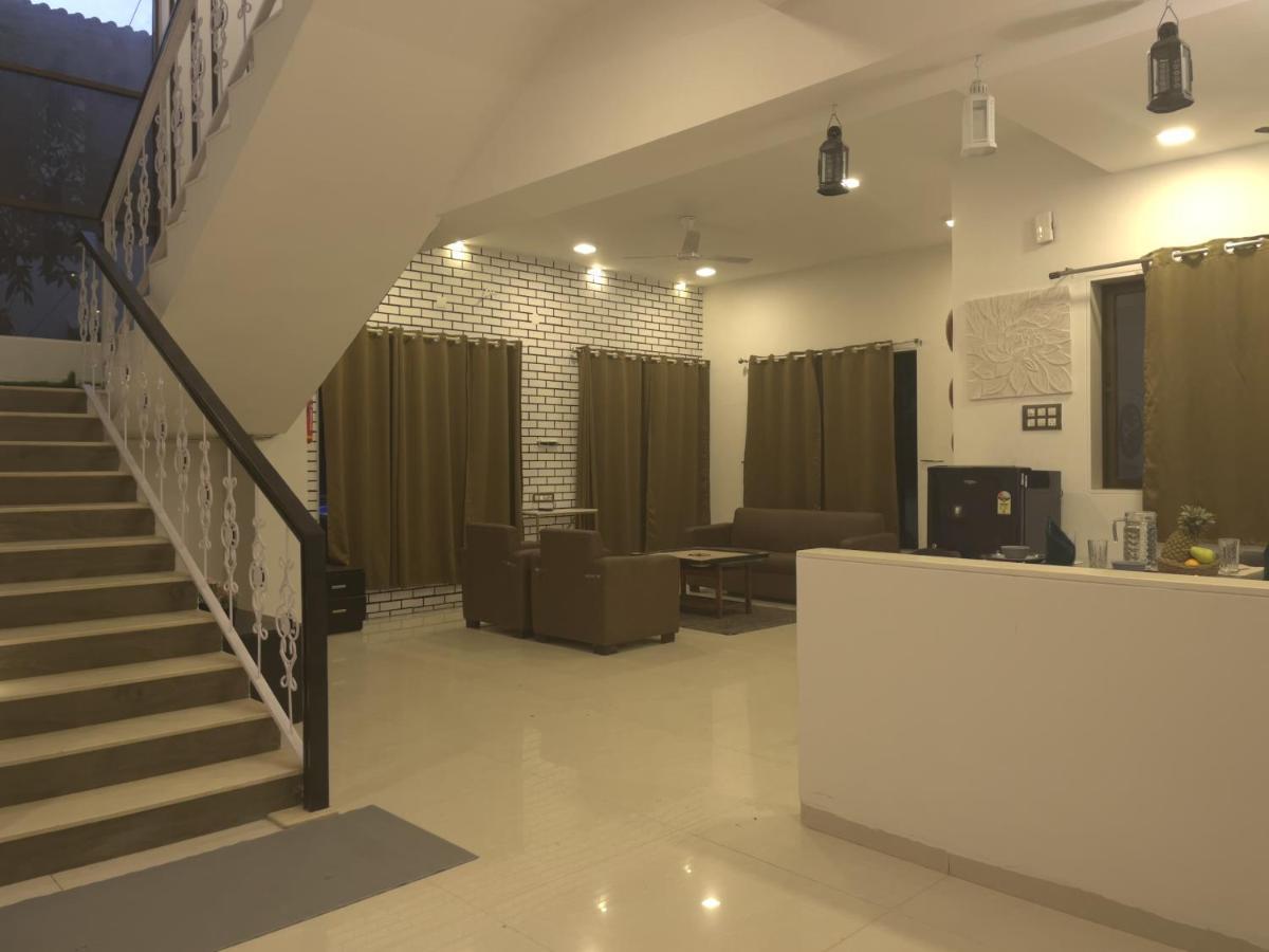 EKO STAY- TROPICANA Villa Lonavala Esterno foto