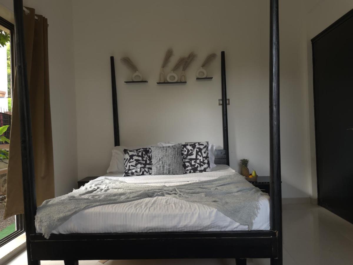 EKO STAY- TROPICANA Villa Lonavala Esterno foto